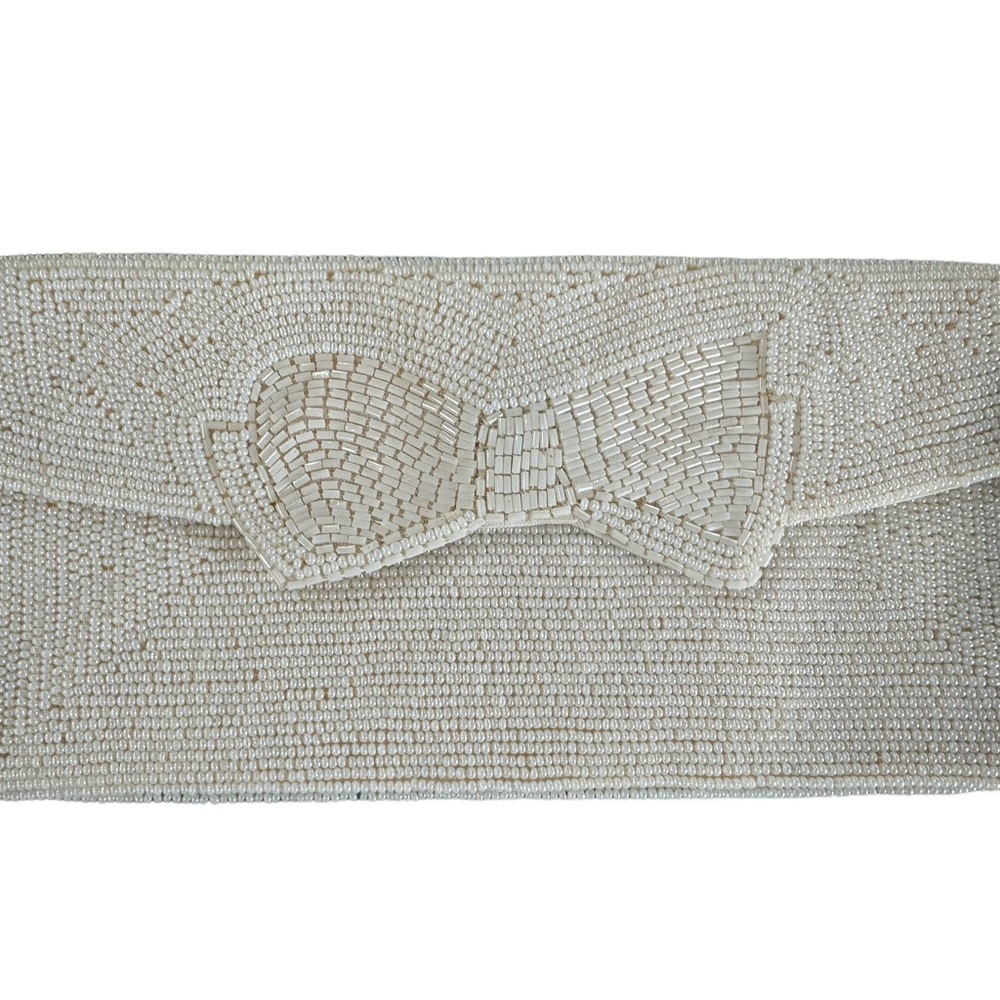 Vintage 1920's Ladies White beaded Wedding clutch